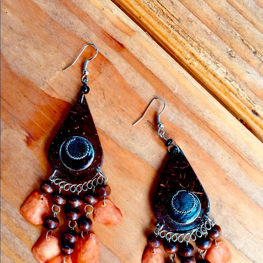 Brand New Rust Brown Tagua Coconut Handcarved Earrings Ecuadorean Large - Picture 4 of 6